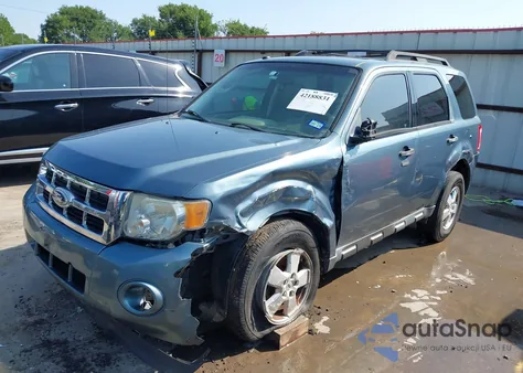 2010 Ford Escape Xlt from USA, damaged, VIN 1FMCU0D76AKC27400